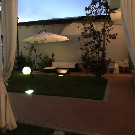 Πανσιόν Garden