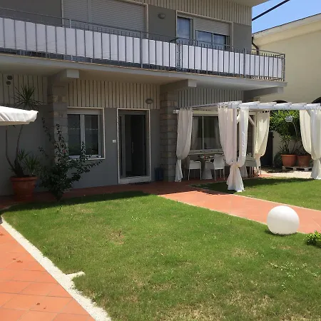 Garden Πανσιόν