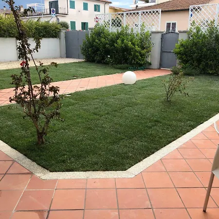 Garden 2*